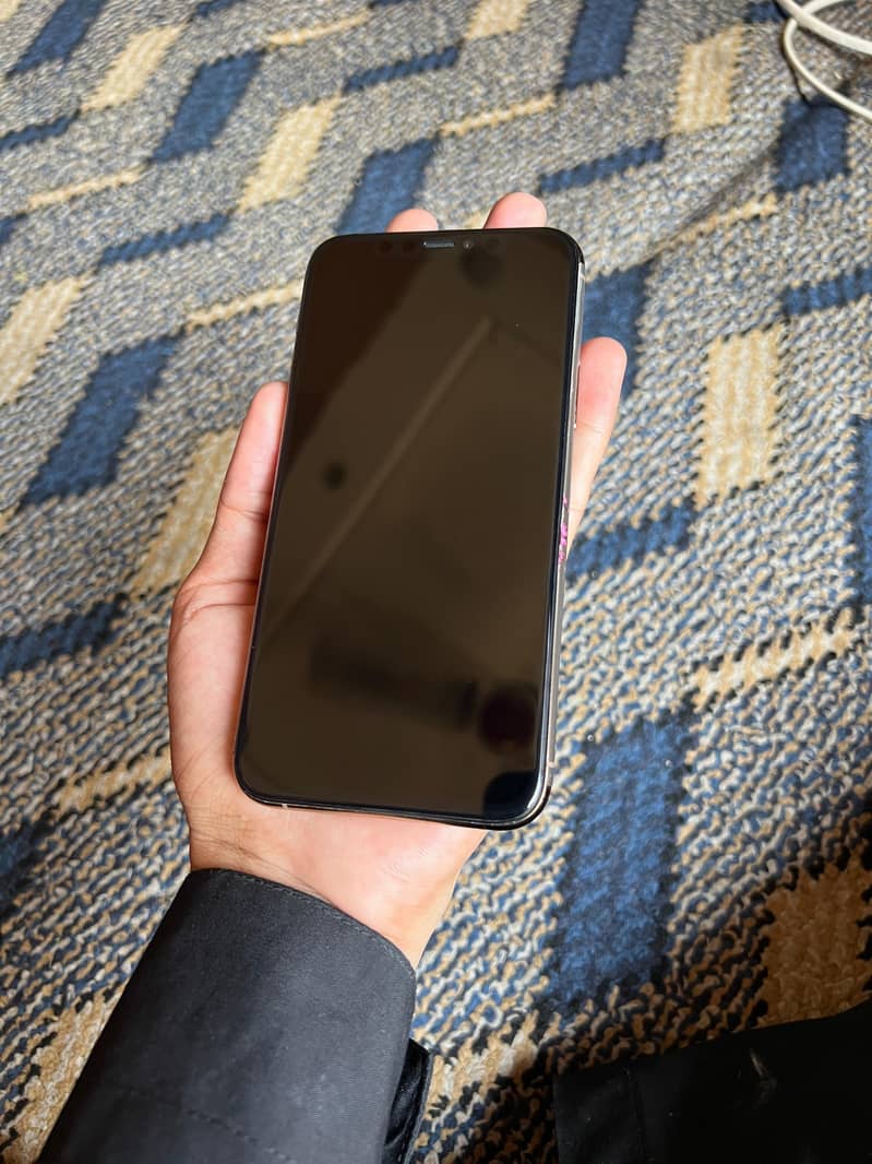 Apple iPhone 11pro 1