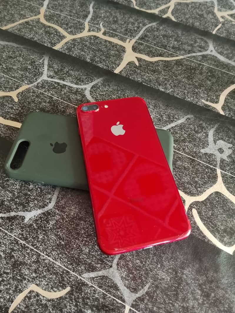 Apple iPhone 7 Plus 0