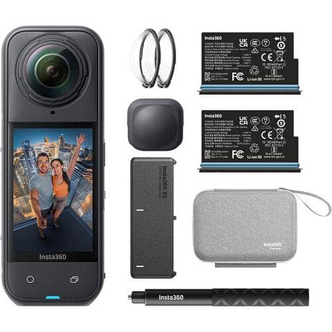 insta 360 x5 Essential Bundle 0