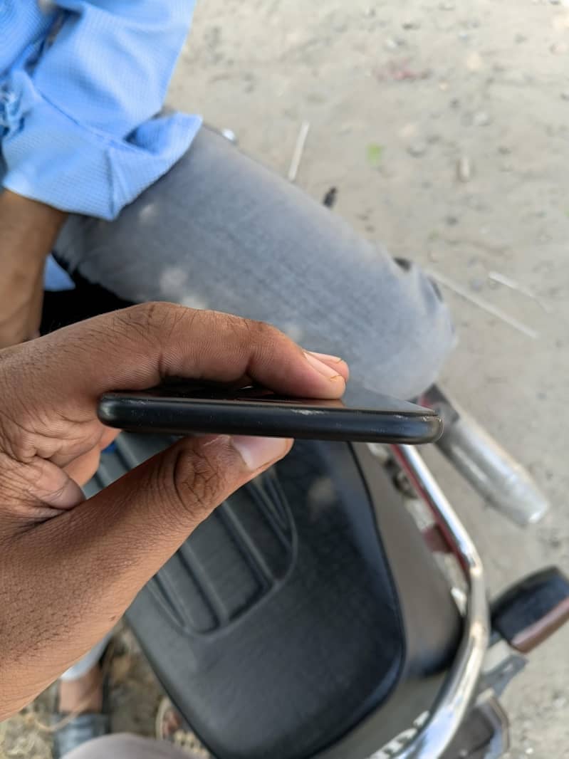 Apple iPhone 7 Plus 5