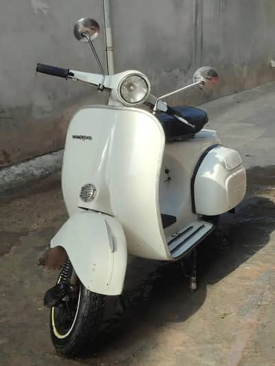 Vespa Vintage Classic 1976