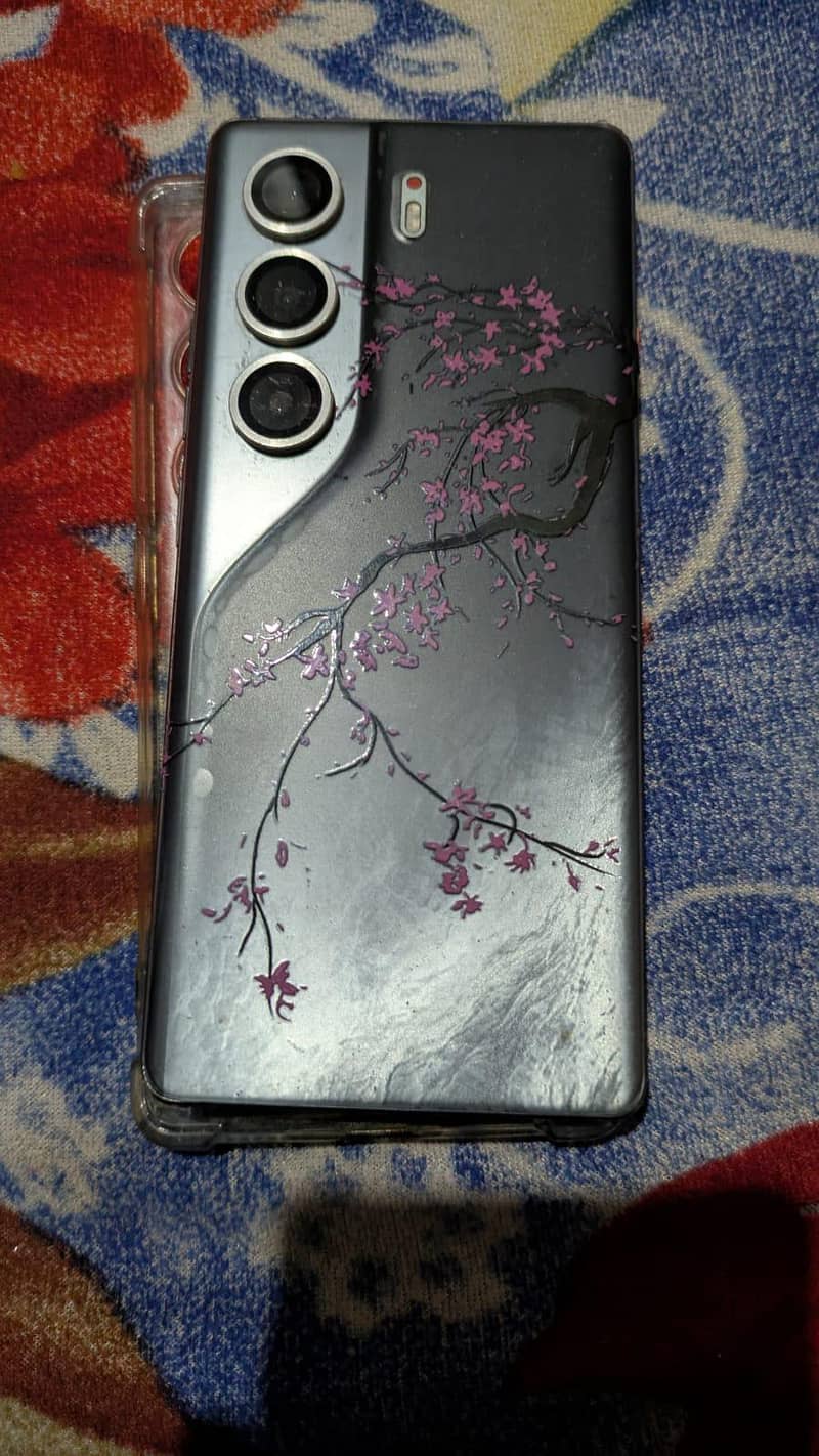 Tecno CAMON 40 Pro 3