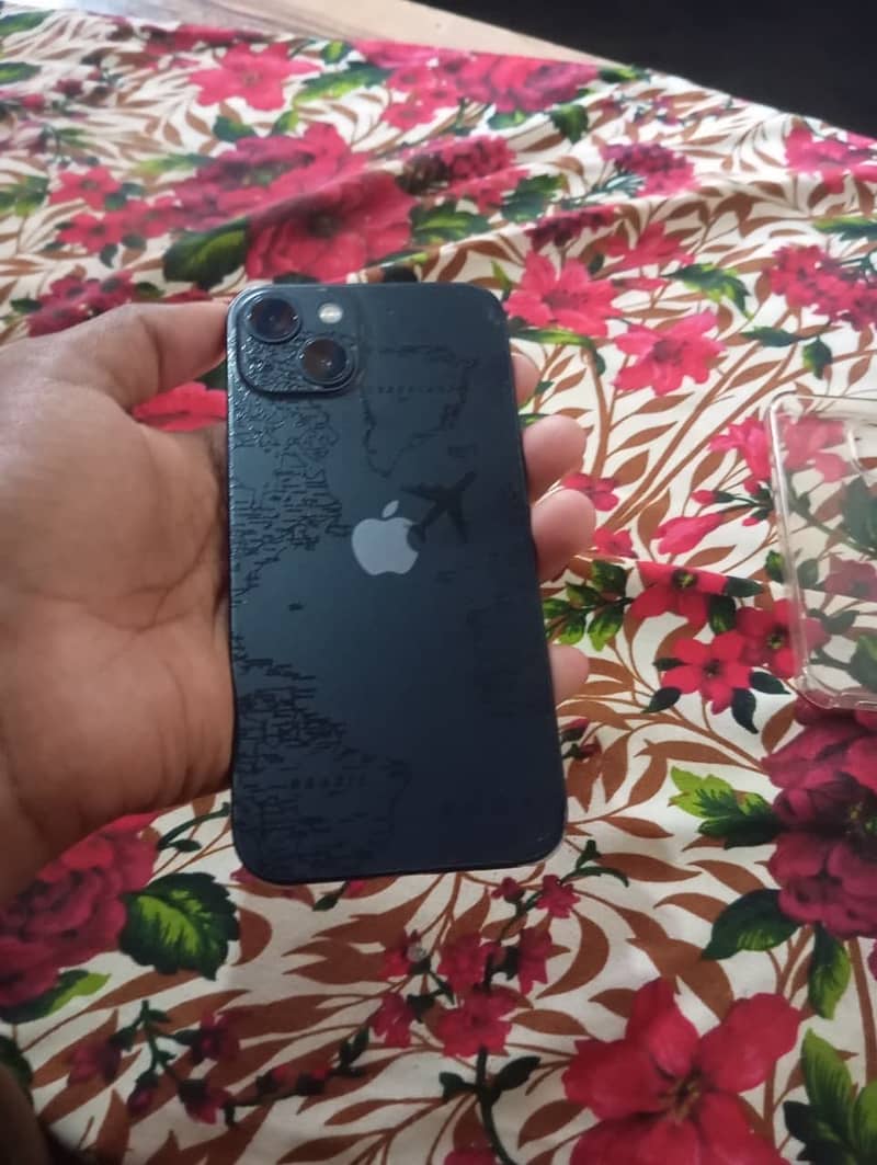 Apple iPhone 13 3