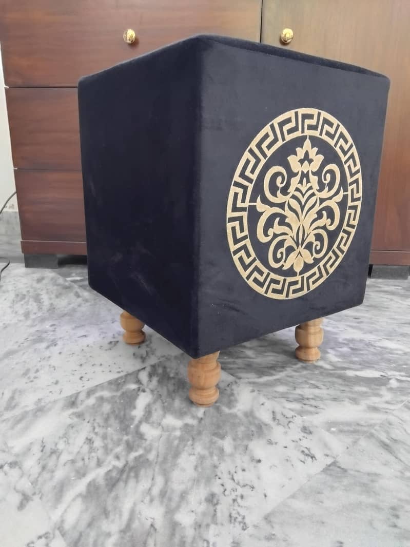 Ottoman stool 0