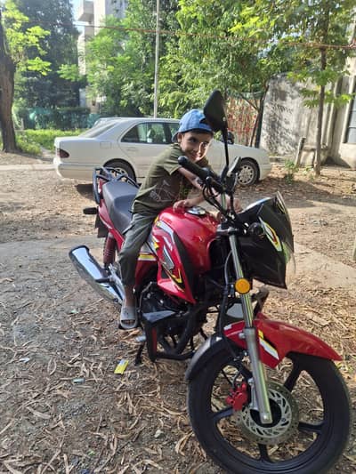 HONDA CB 150F TOTAL GENUINE