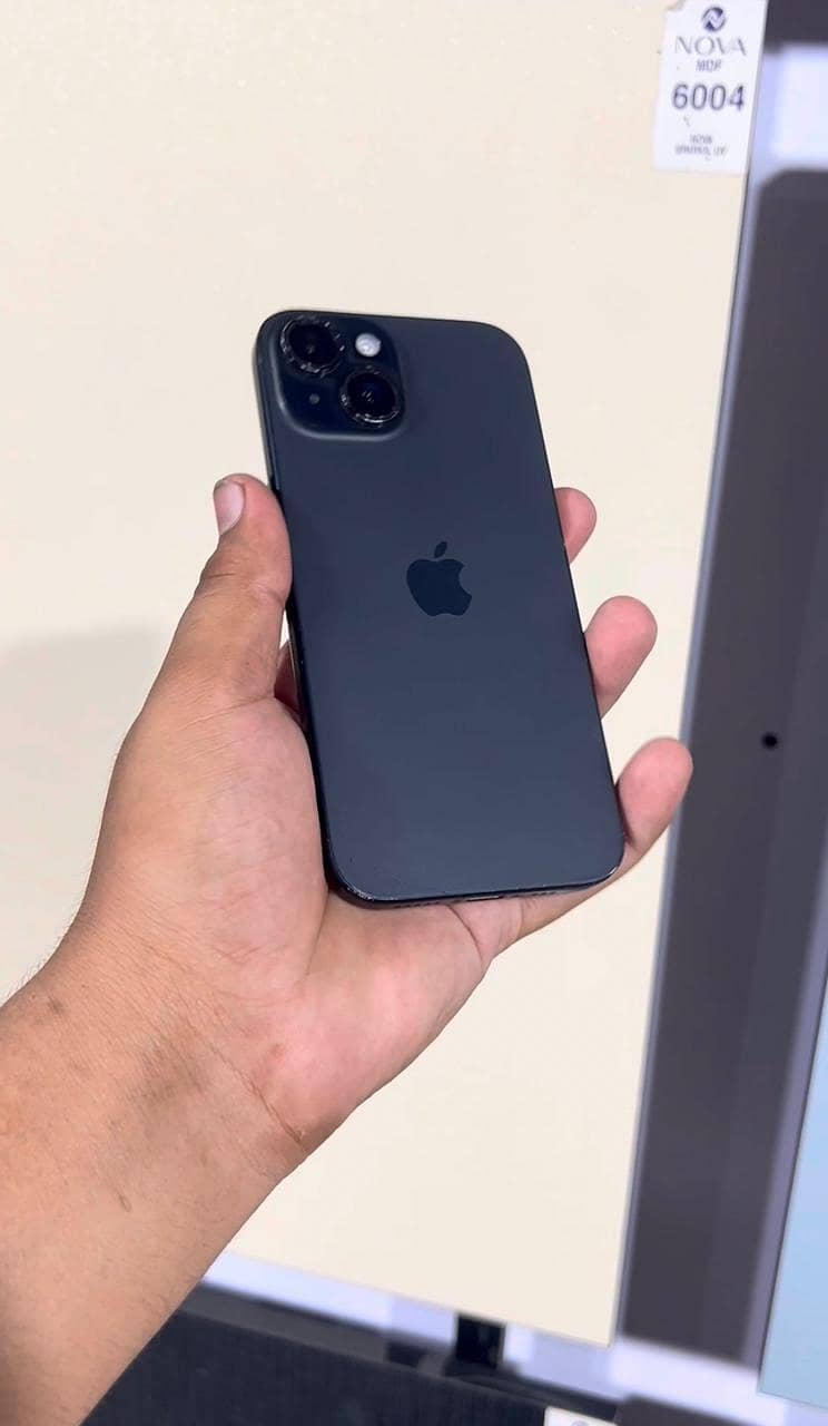 Apple iPhone 15 1