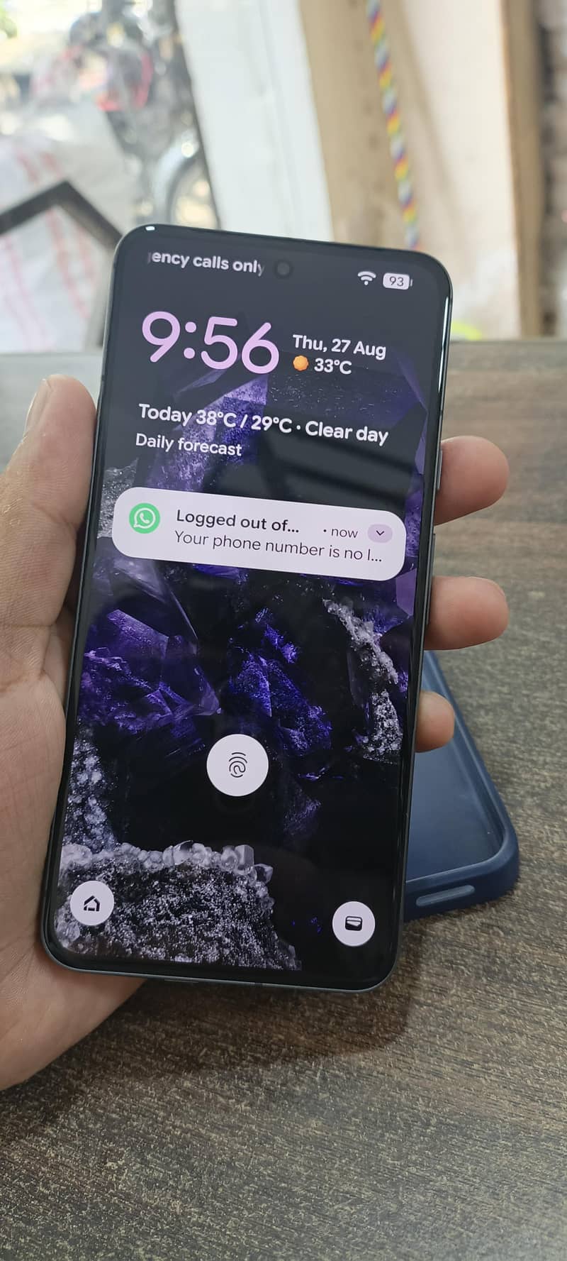 Google pixel 8 1