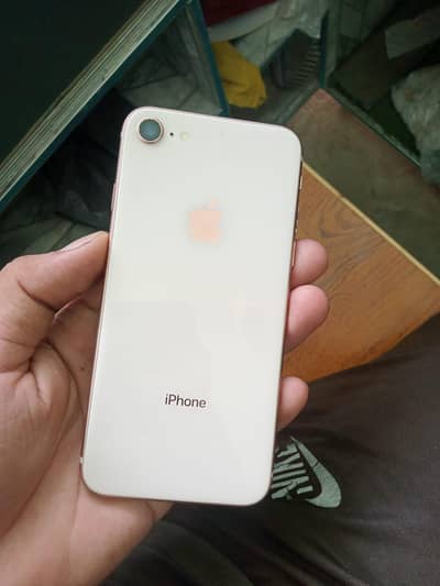 Apple iPhone 8