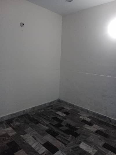 I-11, PHA C type 2nd floor luxury apartment for rent.