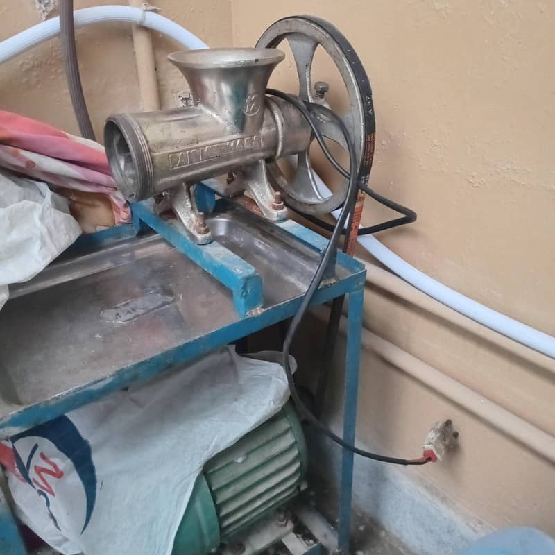 Mince machine 0
