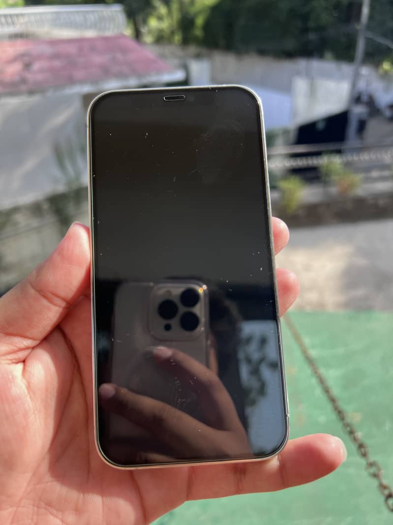Apple iPhone 12 Pro 2