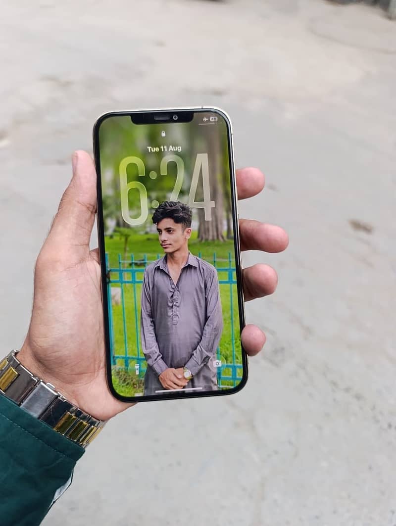 Apple iPhone 12 Pro Max 8