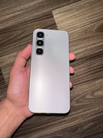 Infinix Hot 60 Pro 8/128 Full Box PTA Approved 7+ Months Warrenty