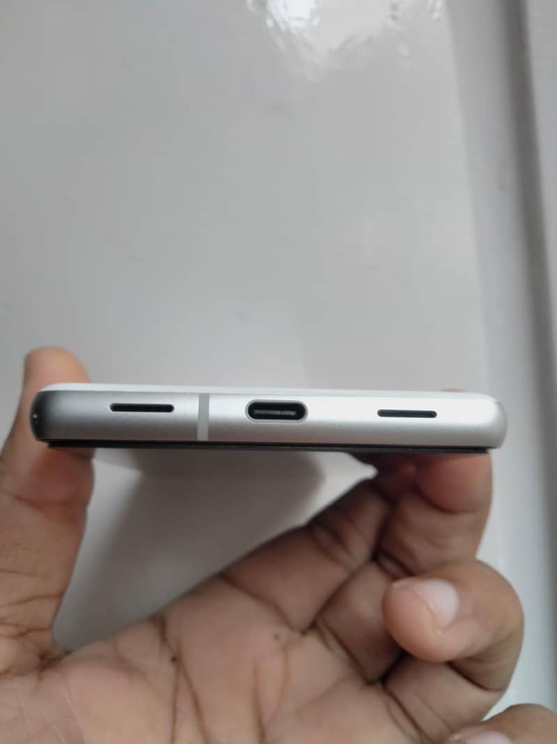 Google Pixel 7a 5