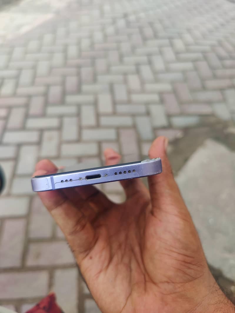 Iphone 12 3