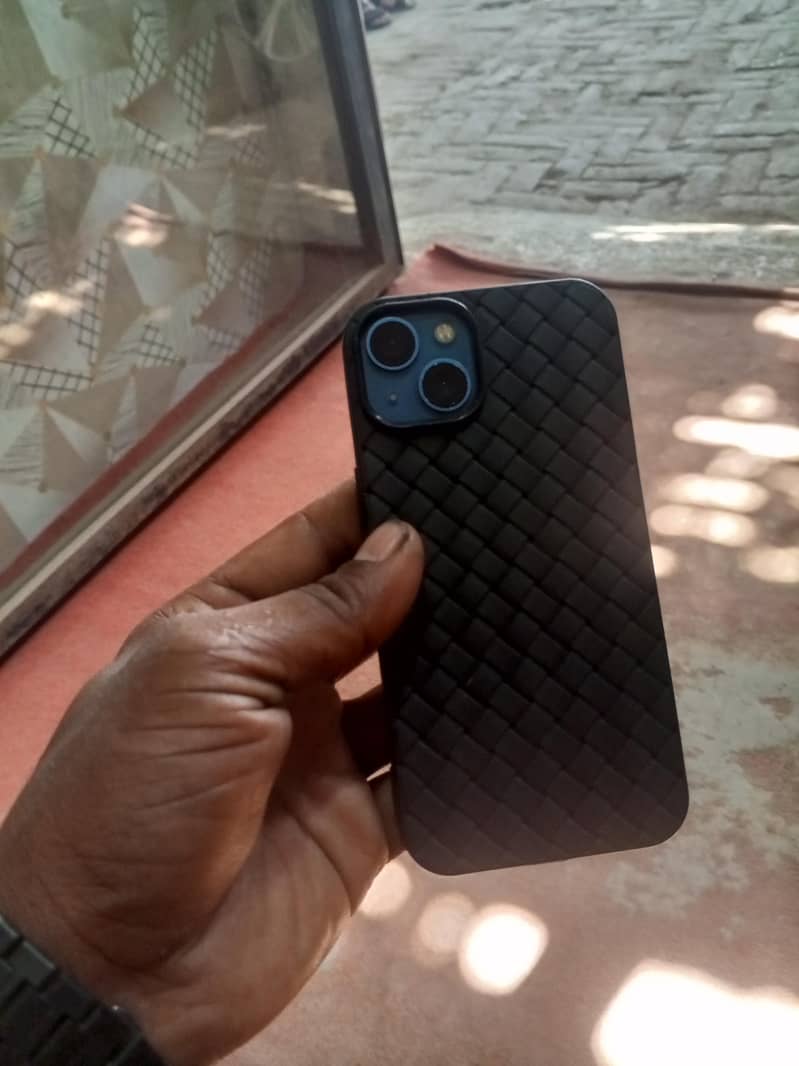 Apple iPhone 13 mini 0