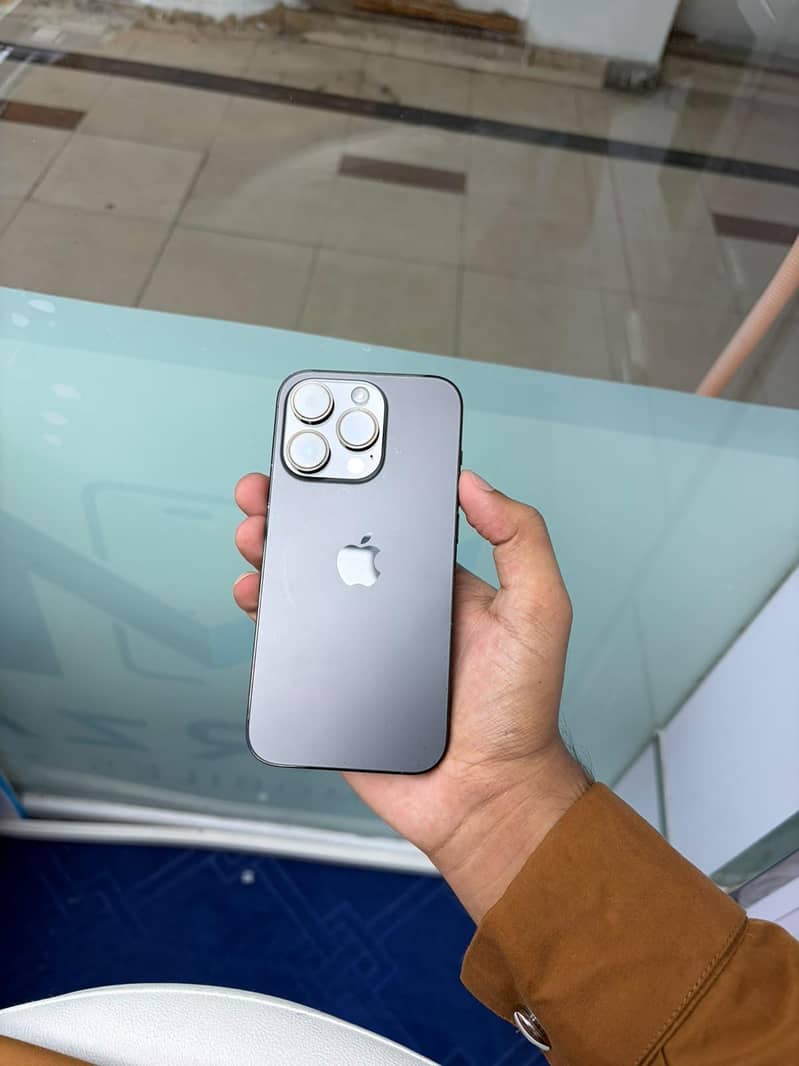 Apple iPhone 14 Pro 3