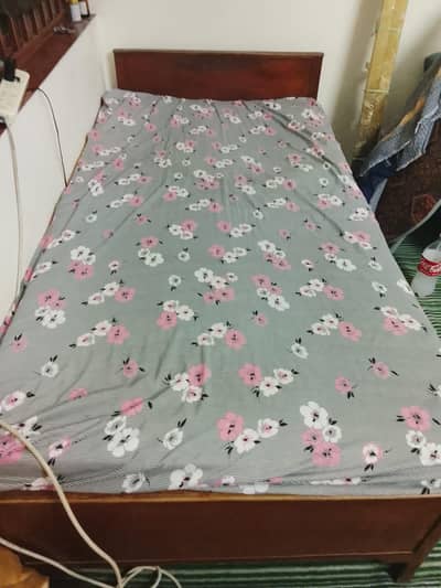 2 simple bed