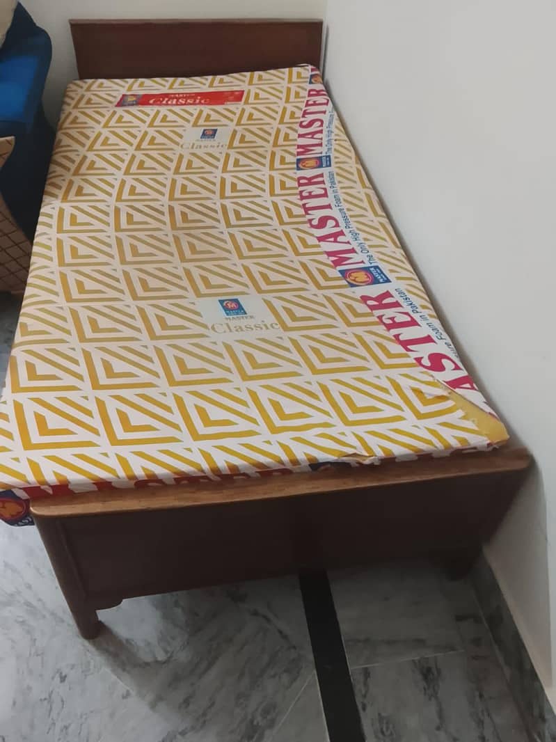 2 simple bed 1