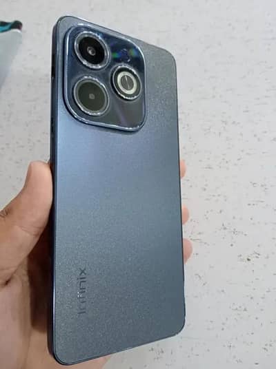 Infinix Hot 40i. 128