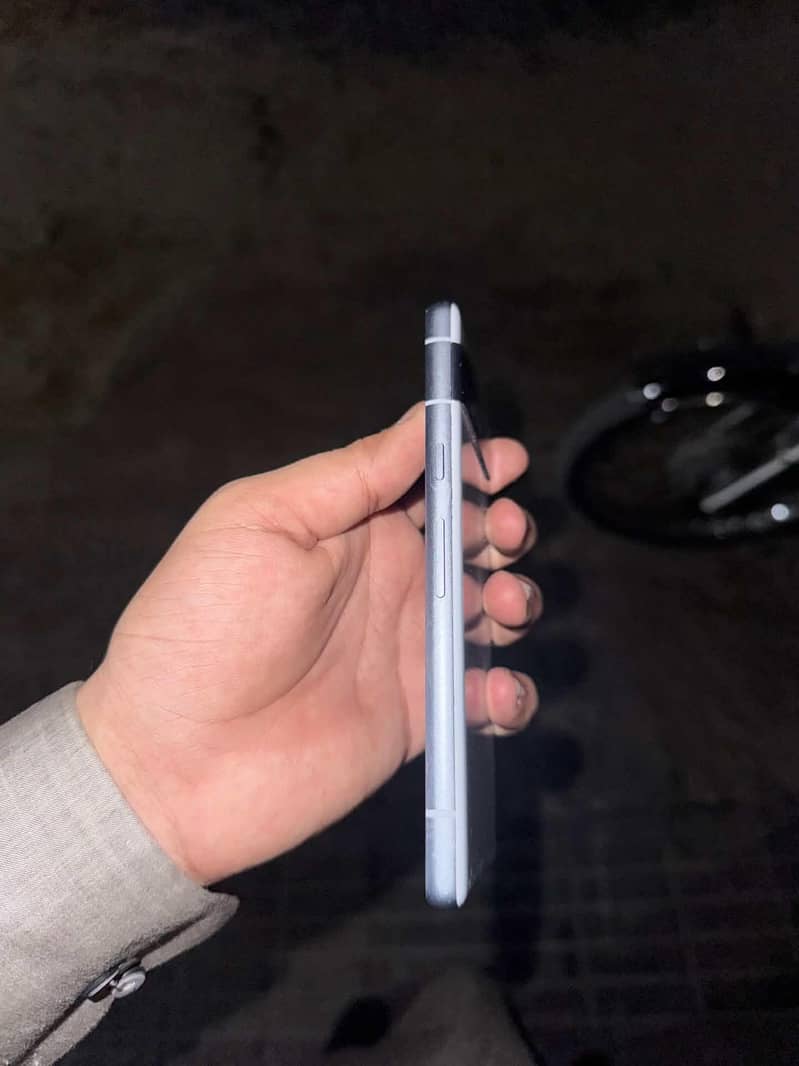 Google Pixel 7a 3