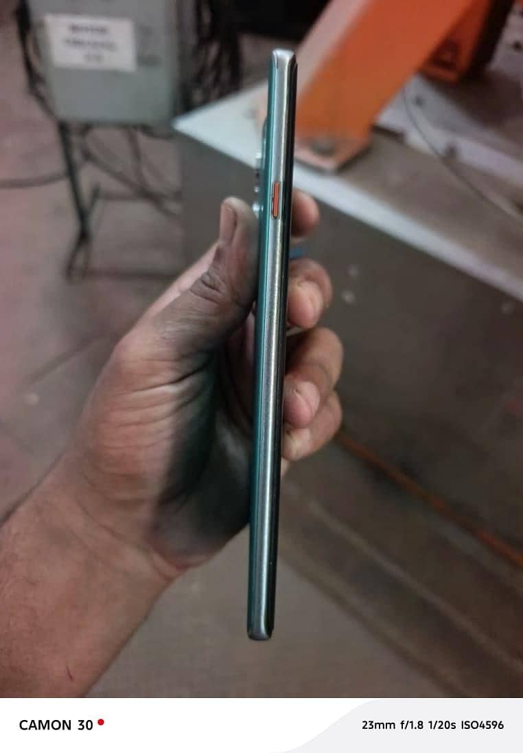 Tecno CAMON 40 Pro 3