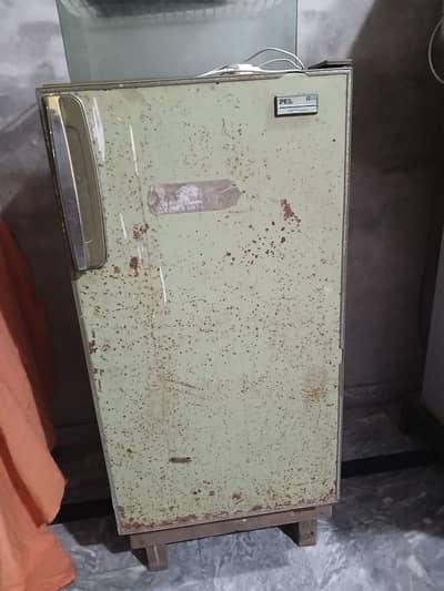 Frige for sale