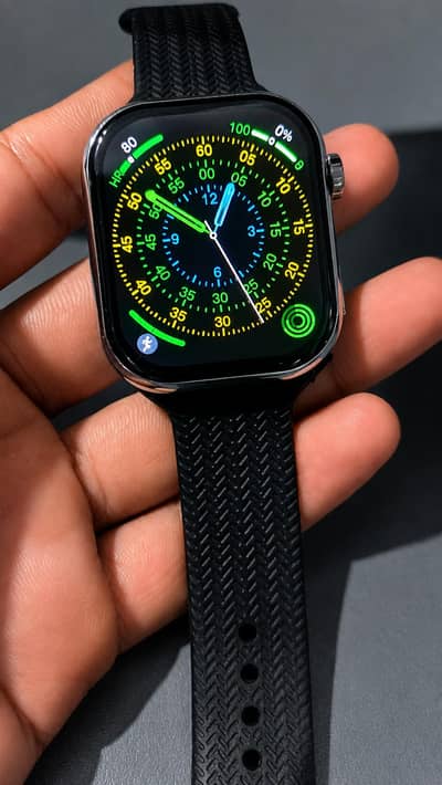 brand new watch. Series 4.  apple logo full display and very smooth
