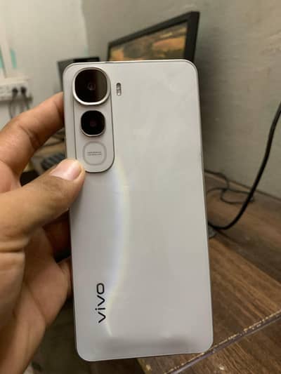 Vivo Y400