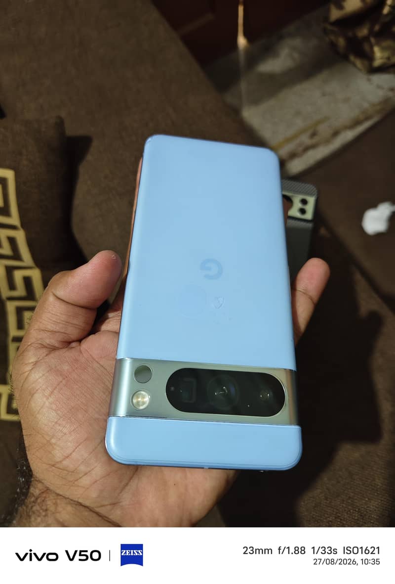 Google Pixel 8 Pro 2