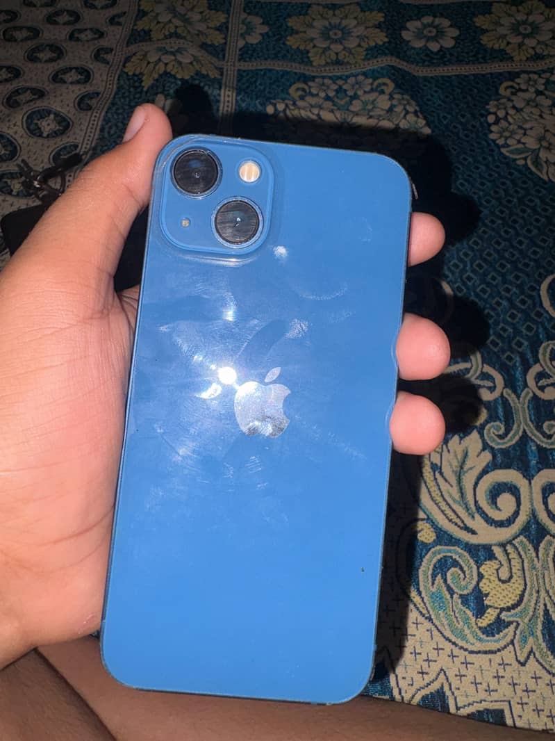 Apple iPhone 13 0