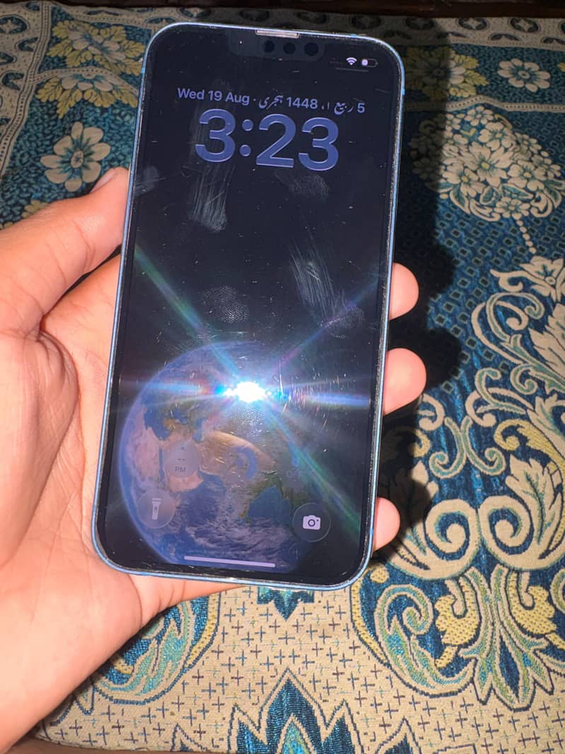 Apple iPhone 13 5