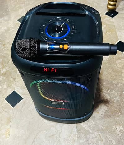 Speakers/Woofers/Party Speaker/Party Speaker/Wireless Mic box pac
