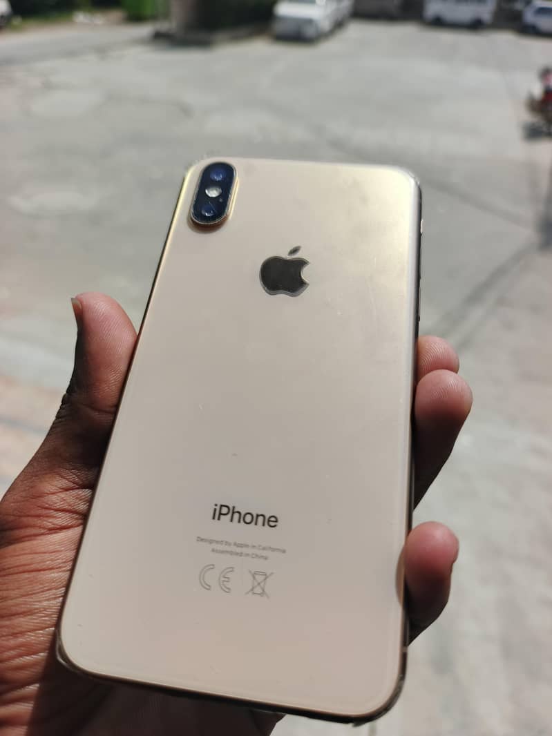 iphone xs 1