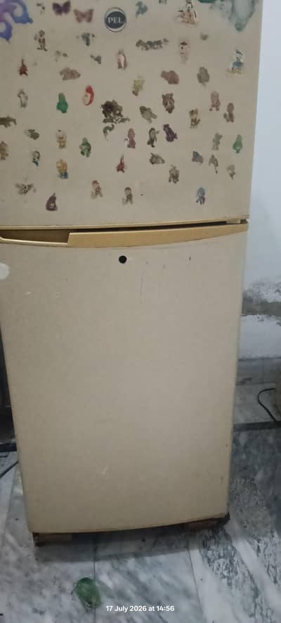 PEL refrigerator