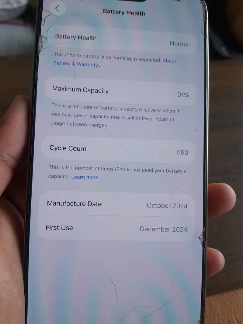 Apple iPhone 16 Pro Max 4