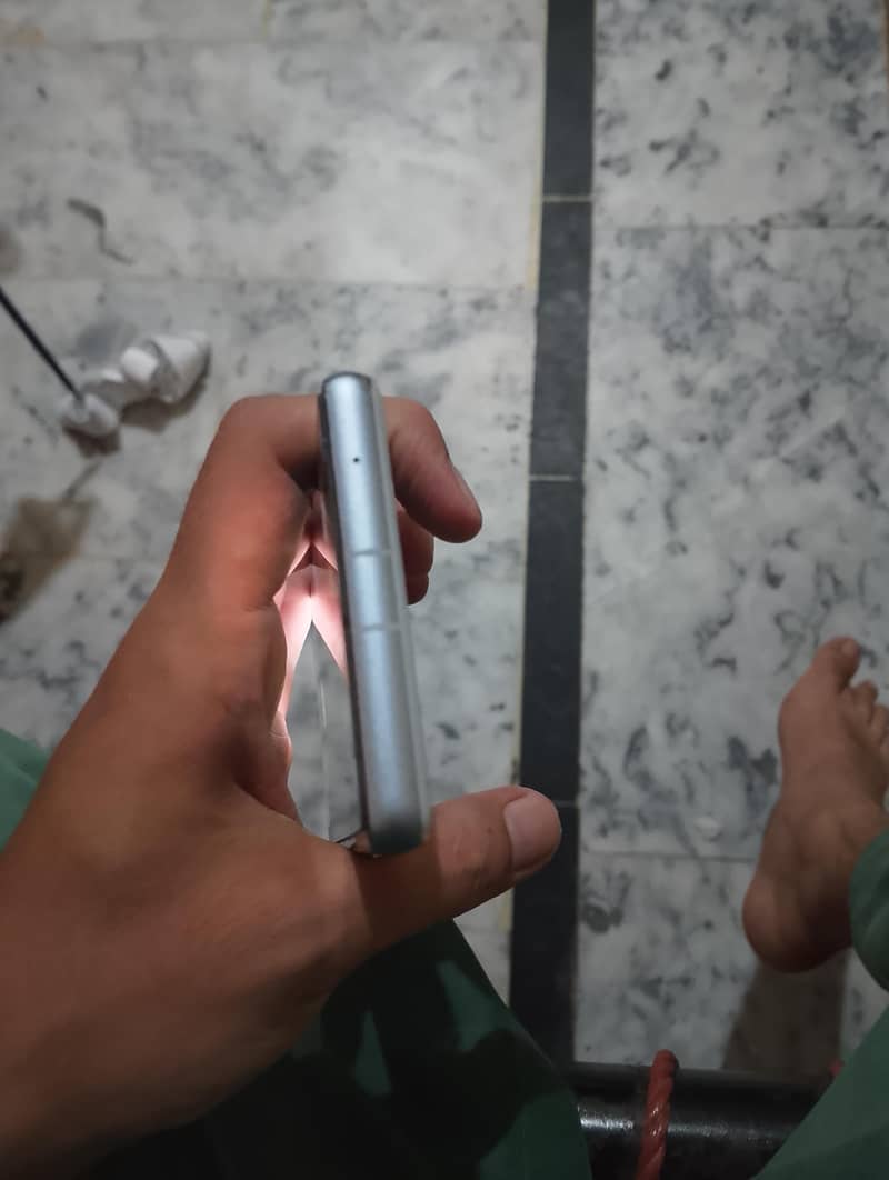 Google Pixel 7a 3
