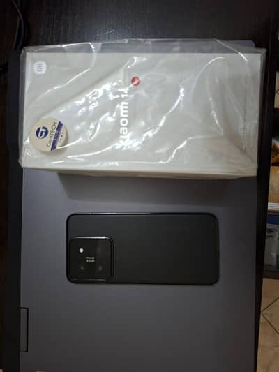 Xiaomi 14 12GB Ram 512GB Storage
