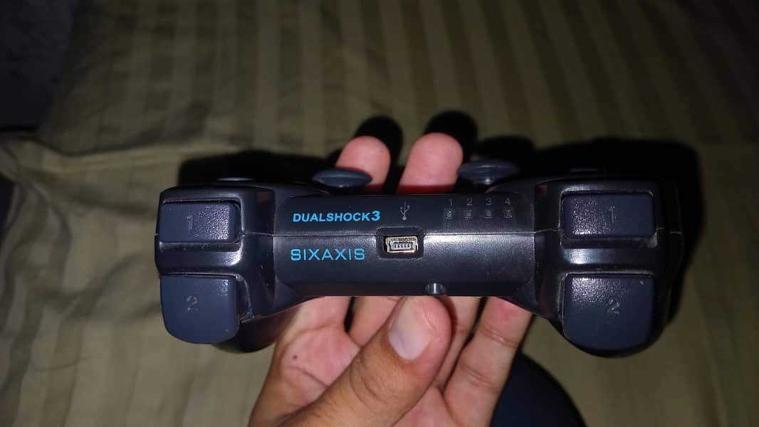 Playstation 3 Controller used 2