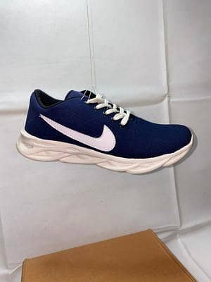 Men's Black Red Nike Running Shoes with Cushioned Sole