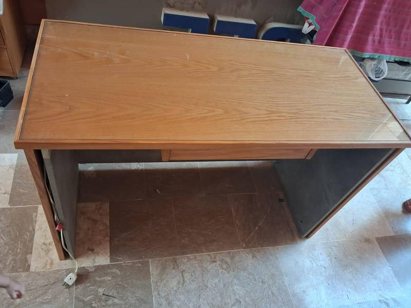 Office Tables 0