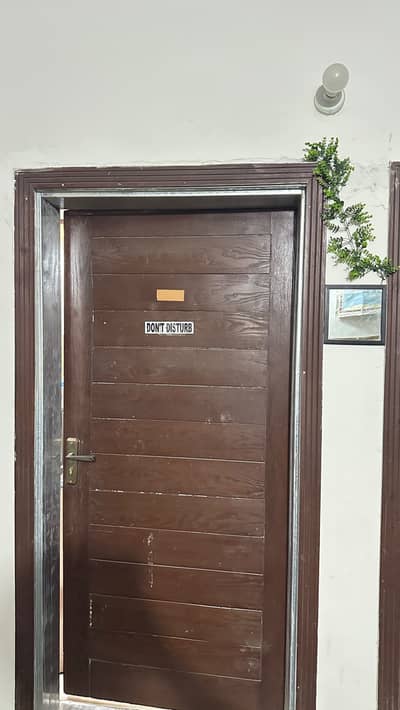 Sharing Room – 1 Seat Available E11/4