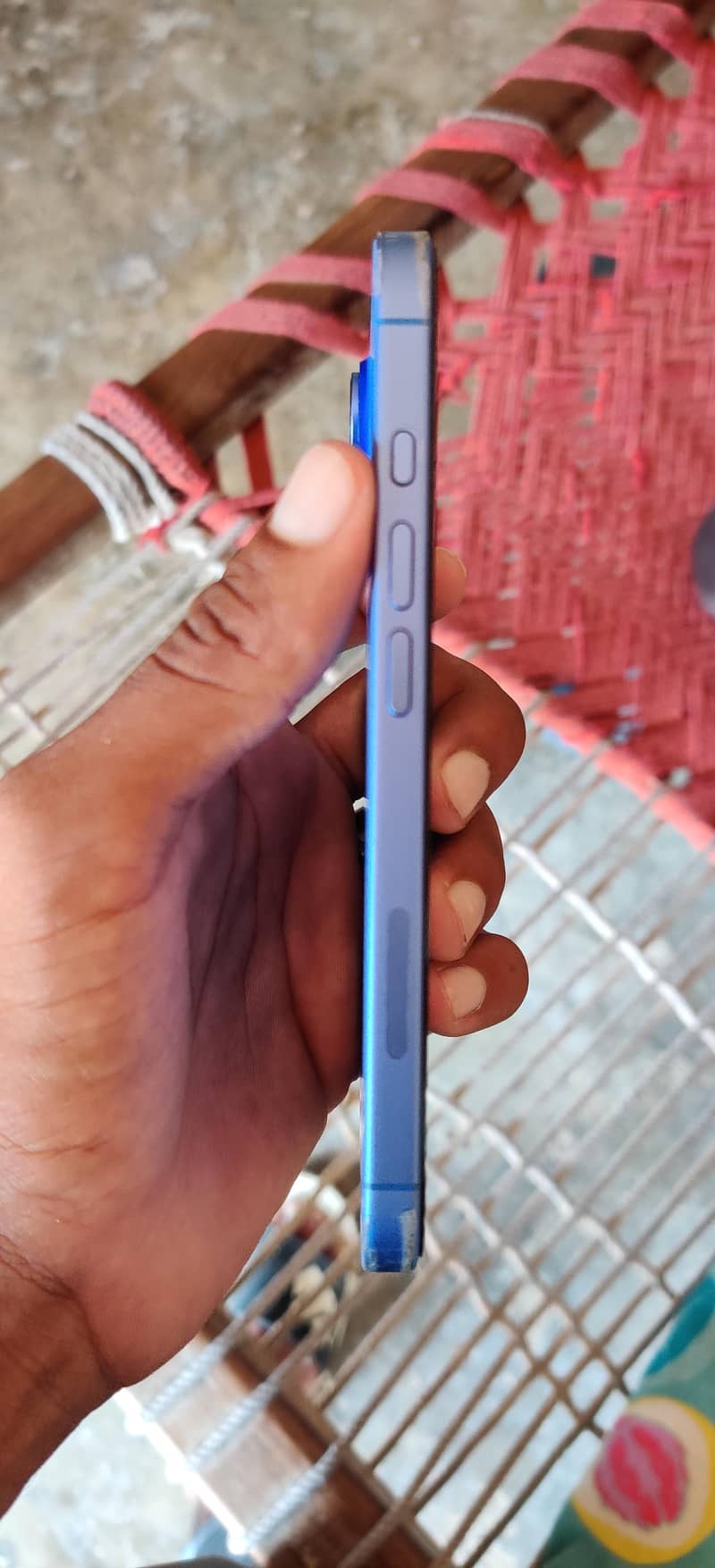 Apple iPhone 16 2