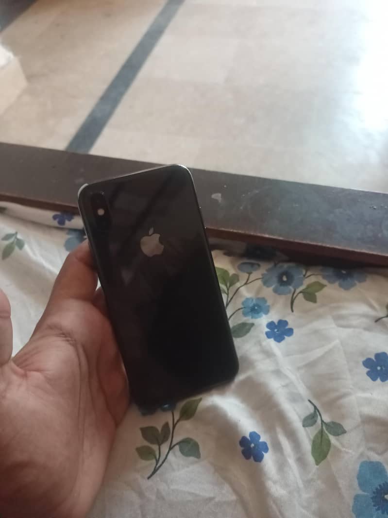 Apple iPhone X 1