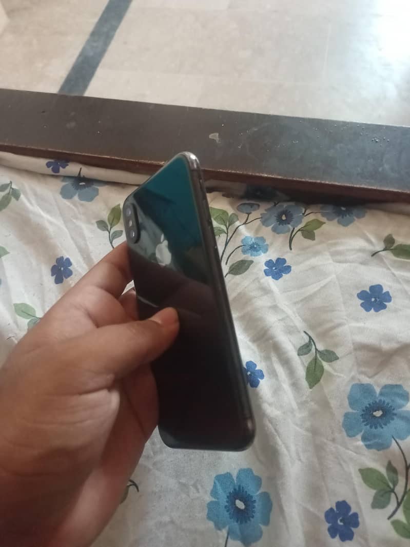 Apple iPhone X 2