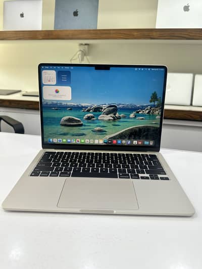 MacBook Air 13 inch  M3 chip
