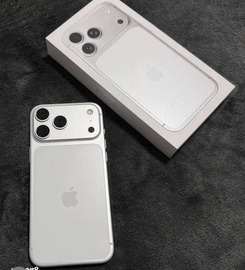 Apple iPhone 17 Pro Max 0