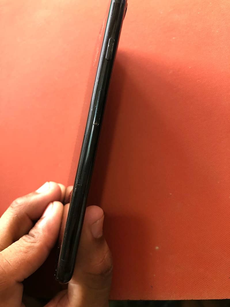 Apple iPhone 7 4