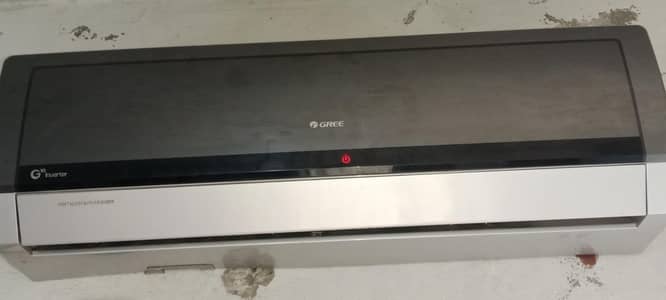 Gree 1 Ton G10 Inverter Split AC – 4 Years Used – Excellent Condition