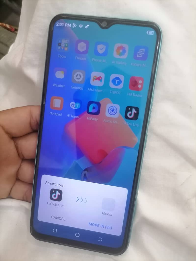 Tecno Spark 20C 3
